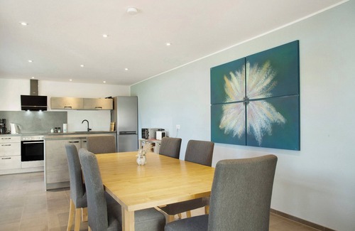 Bad Griesbach im Rottal Apartamento | Apartamento vacacional "Pur Wohnen - West" con jardín compartido, balcón y Wi-Fi