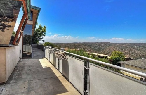 Mystic Hills Casa | Holiday Discount..Great Architectural Design with views 3-bedroom Laguna Beach