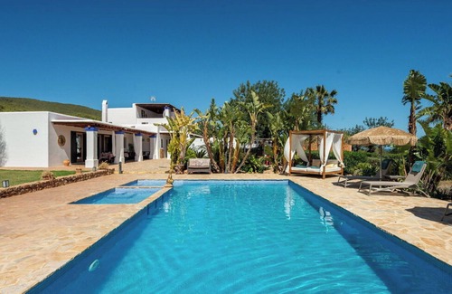 Sant Carles de Peralta Casa | Casa vacacional 'Can Andreuet' con Piscina Privada, Wi-Fi y Aire Acondicionado en Ibiza