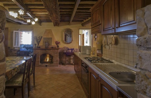 Pieve a Elici Apartamento | City / Village Apartment en Pieve A Elici con 2 habitaciones, capacidad 5