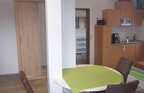Mahlis Apartamento | Vacation apartment near Wermsdorf, where Augustus the Strong hunted; tranquillity-nature-forests-sports