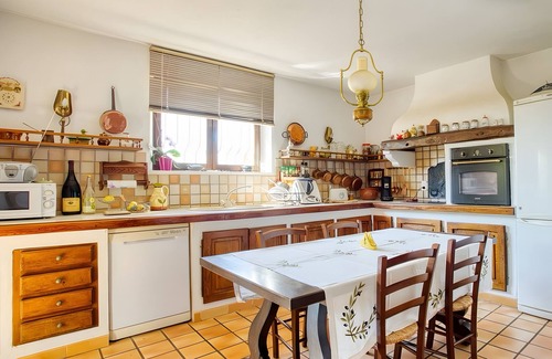 Les Adrets-de-l'Esterel Casa | Holiday Home 'Esterel' with Mountain View, Wi-Fi and Air Conditioning