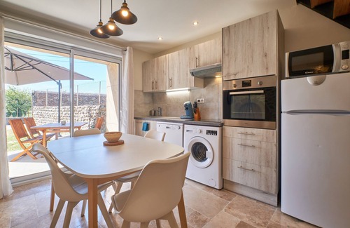 Saint-Hilaire-du-Rosier Casa | Casa de vacaciones 'La Mottinière' con terraza privada y Wi-Fi