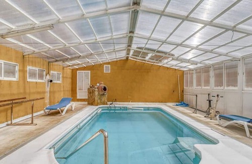 Oria Casa | Holiday home communal heated swimming pool
