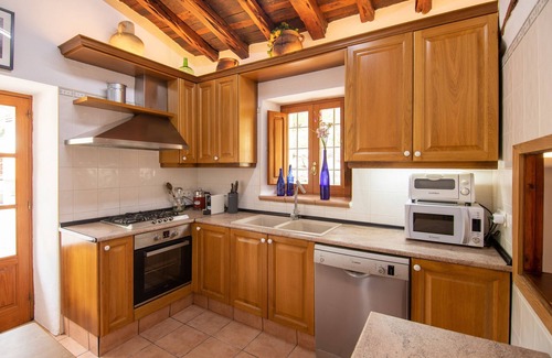Sant Joan de Labritja Casa | Casa de vacaciones 'Can Rotes' con vistas a la montaña, Wi-Fi y aire acondicionado