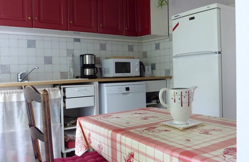 Saint-Laurent-sur-Manoire Casa | casa de vacaciones en el Périgord en un hermoso campo.