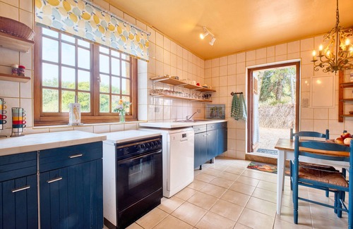 Le Buisson-de-Cadouin Casa | La Bergerie – Casa con encanto y piscina compartida