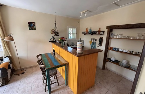 Le Buisson-de-Cadouin Casa | Casa de vacaciones 'La Forge' con piscina compartida, terraza privada y Wi-Fi