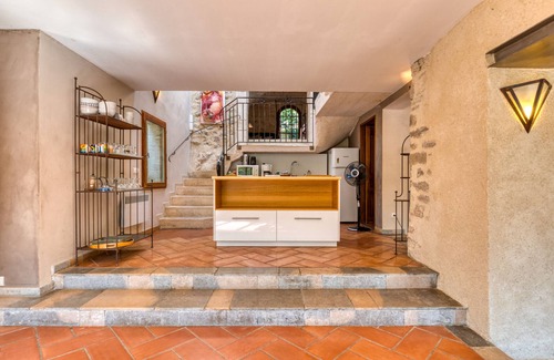 Notre-Dame-de-Londres Casa | Casa de vacaciones 'Mas Grand Bosc' con piscina compartida, terraza privada y Wi-Fi