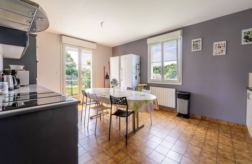 Saint-Etienne-du-Bois Casa | Casa de vacaciones 'Gîte La Clé Des Champs' con terraza privada y jardín privado