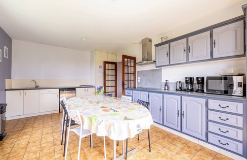 Saint-Etienne-du-Bois Casa | Casa de vacaciones 'Gîte La Clé Des Champs' con terraza privada y jardín privado