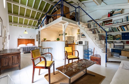 Saint-Aubin-de-Branne Apartamento | La Maison des Voyages – Loft con piscina privada en el corazón de los viñedos