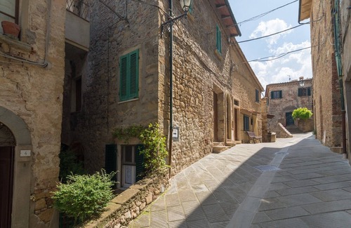 Montecastelli Casa | Casa en Montecastelli con vistas al río