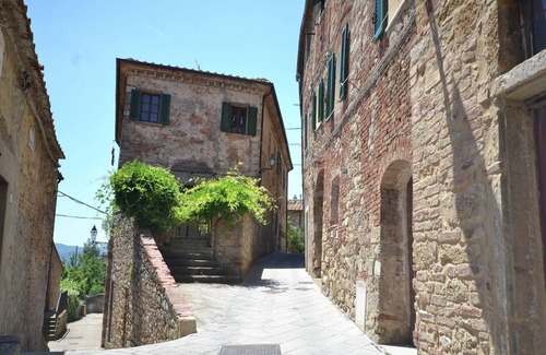 Montecastelli Casa | Casa en Montecastelli con vistas al río