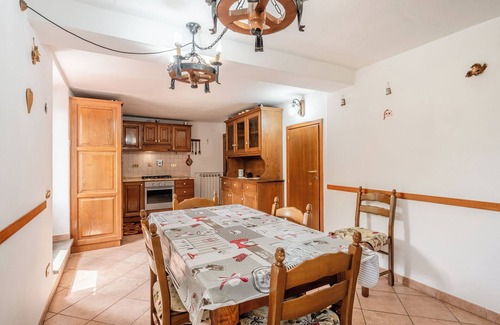 San Marcello Piteglio Casa | Holiday Home 'Africo Con Vista' with Mountain View, Private Garden and Balcony