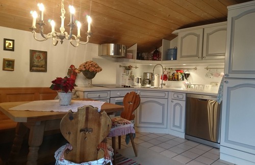 Oberwarngau Apartamento | ♥︎ Holiday happiness in a stylish country house - rural, close to nature, central ♥︎
