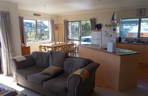 Pauanui Casa | Holiday Haven Beach House