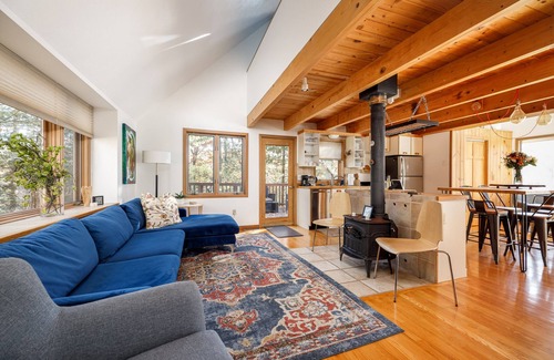 Holiday Hills Casa | Holiday Hills Escape | Fire Pit | AC | Mt. Holiday |
