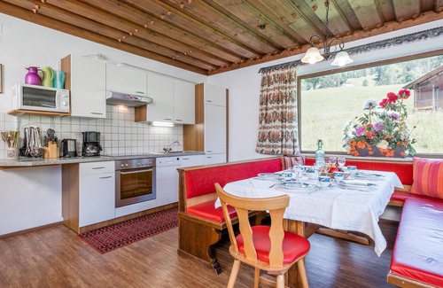 Vorderglemm Casa | Holiday home 200 m from the piste