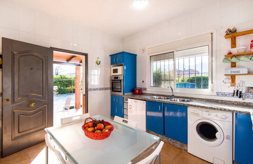 Alhaurín de la Torre Casa | Casa de vacaciones "Villa La Gallega" con vistas a la montaña, jardín, terraza y piscina