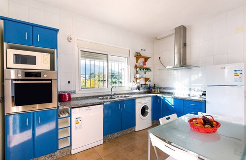 Alhaurín de la Torre Casa | Casa de vacaciones "Villa La Gallega" con vistas a la montaña, jardín, terraza y piscina
