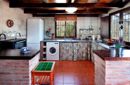 Canillas de Aceituno Casa | Casa de vacaciones Casita T con vistas a la montaña, piscina y Wi-Fi