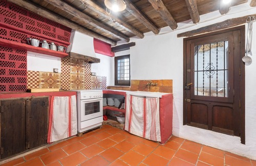 La Torre d'En Besora Casa | Casa de vacaciones 'Moli Colomer' con vistas a la montaña, piscina compartida y terraza privada