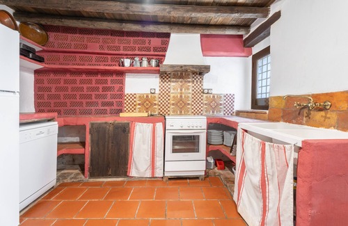 La Torre d'En Besora Casa | Casa de vacaciones 'Moli Colomer' con vistas a la montaña, piscina compartida y terraza privada