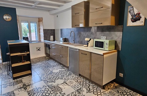 Loiron Casa | Casa de vacaciones 'So'spa' con terraza privada y jardín privado