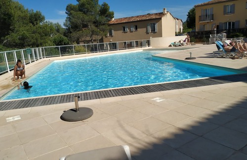 Mallemort Casa | Holiday house in Provence in a golf domain.