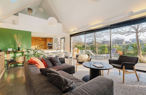 Saint-Cast-le-Guildo Casa | Casa de vacaciones 'Mézon Ermine' con terraza compartida, jardín privado y Wi-Fi