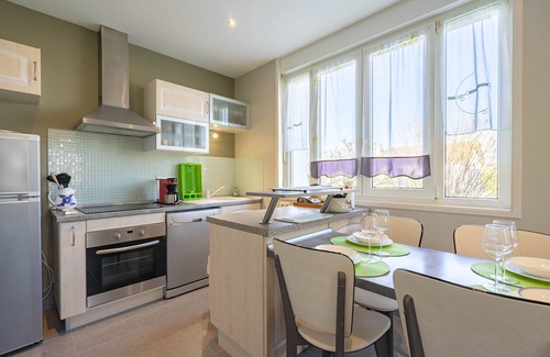 Saint-Palais-sur-Mer Casa | Casa de vacaciones 'Villa Remojore' con terraza privada y jardín privado