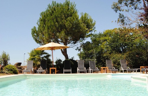 Sainte-Foy-de-Longas Casa | Casa de vacaciones 'Le Puisatier' con jardín privado y Wi-Fi