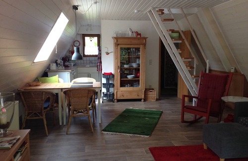 Feriendorf Eichwald Casa | Casa de vacaciones en Pfalz, WLAN, bio-sauna, ubicación tranquila y soleada en el borde del bosque