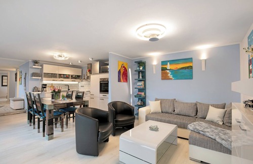 Zernsdorf Casa | Casa de vacaciones 'Häuser' con vistas al lago, terraza privada y WLAN