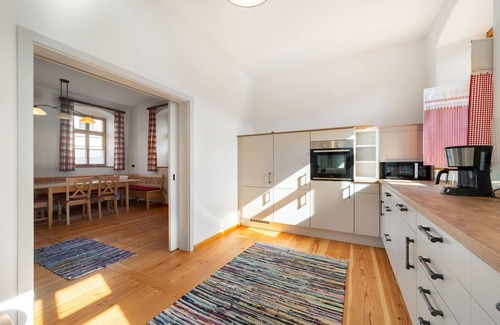 Neunburg vorm Wald Casa | Acogedora casa de vacaciones en Neunburg con jardín privado