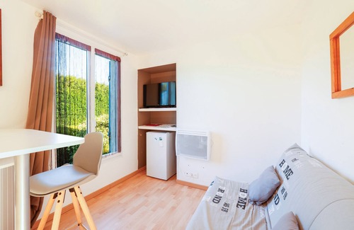 Chateauneuf-du-Faou Casa | Casa de Vacaciones 'Halte Au Bord De L’Aulne' con Jardín Privado
