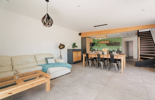Langrolay-sur-Rance Casa | Casa de vacaciones 'L'Escapade Du Bord De Rance' con terraza, jardín y Wi-Fi