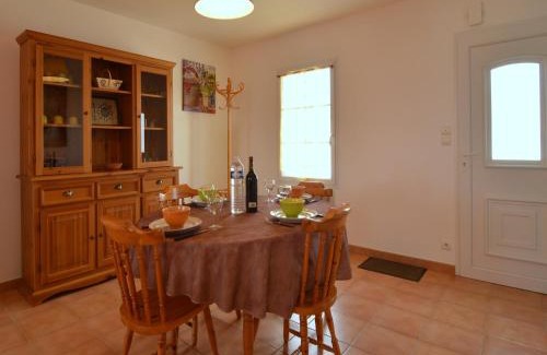 Avrille Casa | Holiday Home in Avrillé near Sandy Beaches