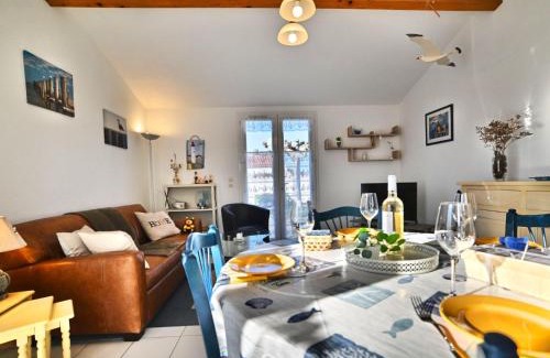La Cotiniere Casa | Holiday Home Le Pêcheur by Interhome