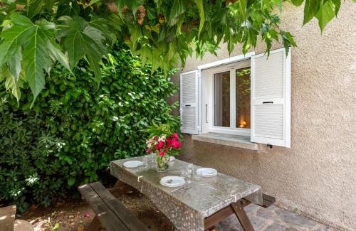 Santa-Lucia-di-Moriani Casa | Holiday Home Dami I-1 by Interhome