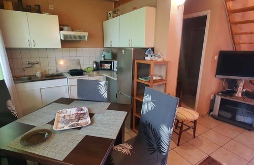 Balatonfenyves Casa | Casa vacacional en una zona tranquila