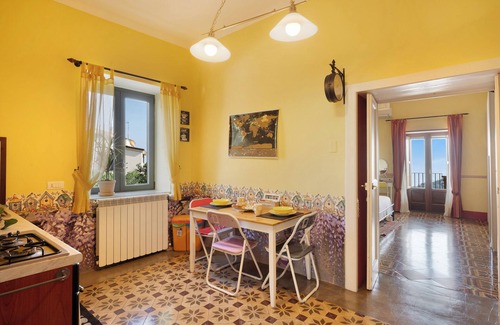Colli di Fontanelle Casa | Casa de vacaciones "Li Galli" con vistas al mar, jardín y Wi-Fi