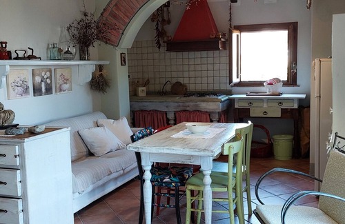 Castelnuovo Misericordia Casa | Holiday Home 'Mare Colline Città D'Arte' with Private Garden