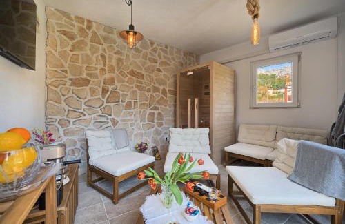 Split Casa | Holiday Home Žrnovnica