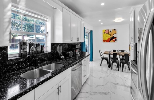 Driftwood Casa | Holiday Home 4BR Private Pool near HardRock Casino