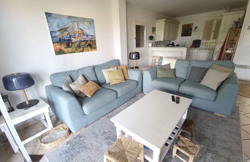 Mallemort Casa | Casa con jardín, terrazas, piscinas y parking, 6 personas, Provence