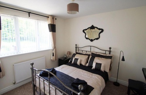 Ammanford Casa | Holiday Home Abernos
