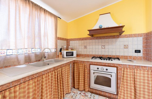 Trappeto Casa | Holiday Home 'Adelaide' with Sea View, Private Terrace and Wi-Fi