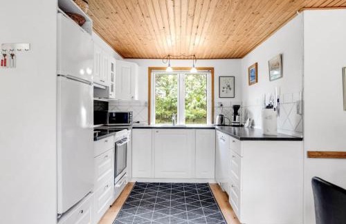 Bratten Strand Casa | Holiday Home Ahnandia - 200m from the sea by Interhome